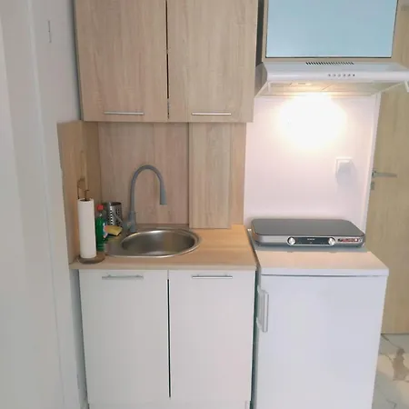 Ewa Apartment *